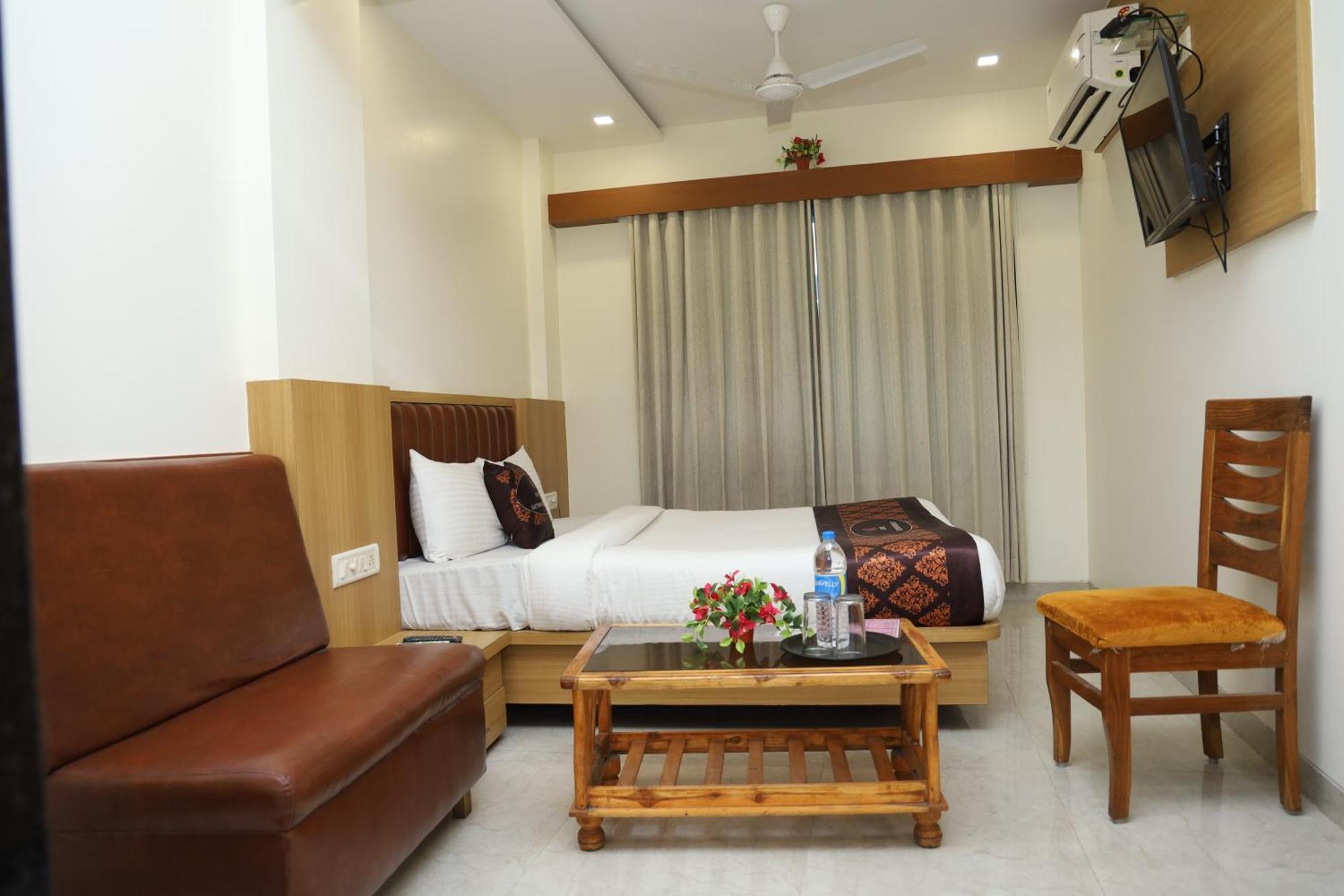 Hotel Satyam Residency Navi Mumbai Dış mekan fotoğraf
