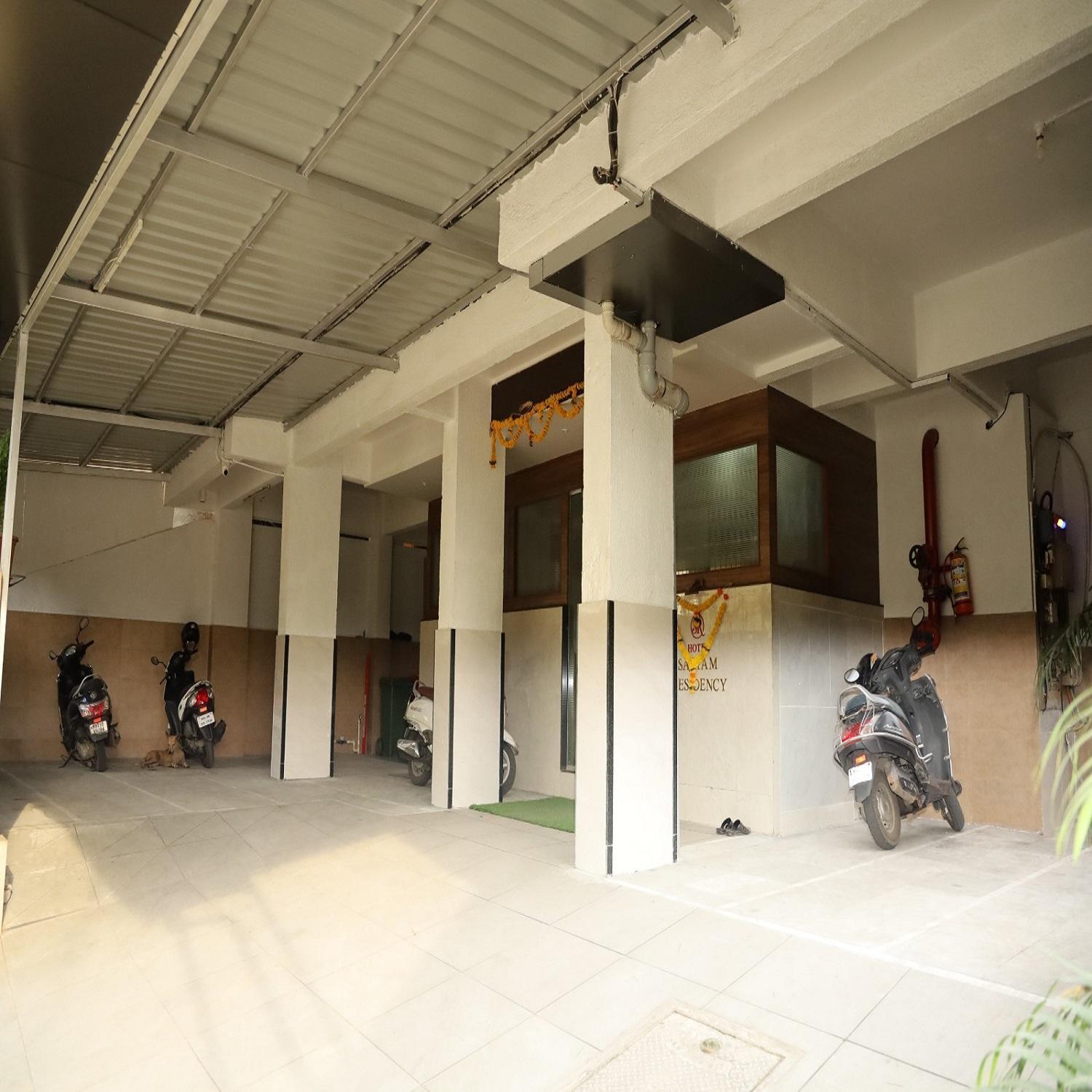 Hotel Satyam Residency Navi Mumbai Dış mekan fotoğraf