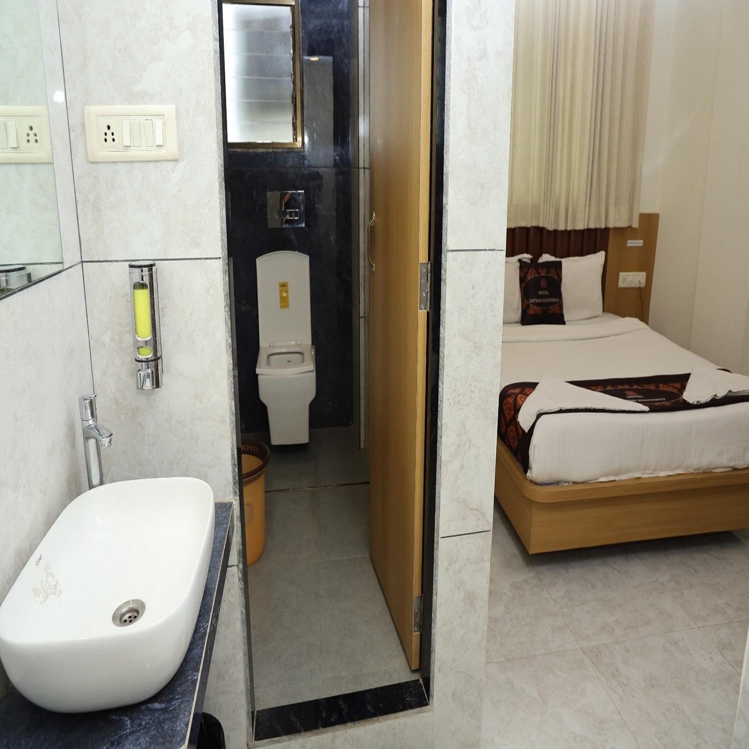Hotel Satyam Residency Navi Mumbai Dış mekan fotoğraf