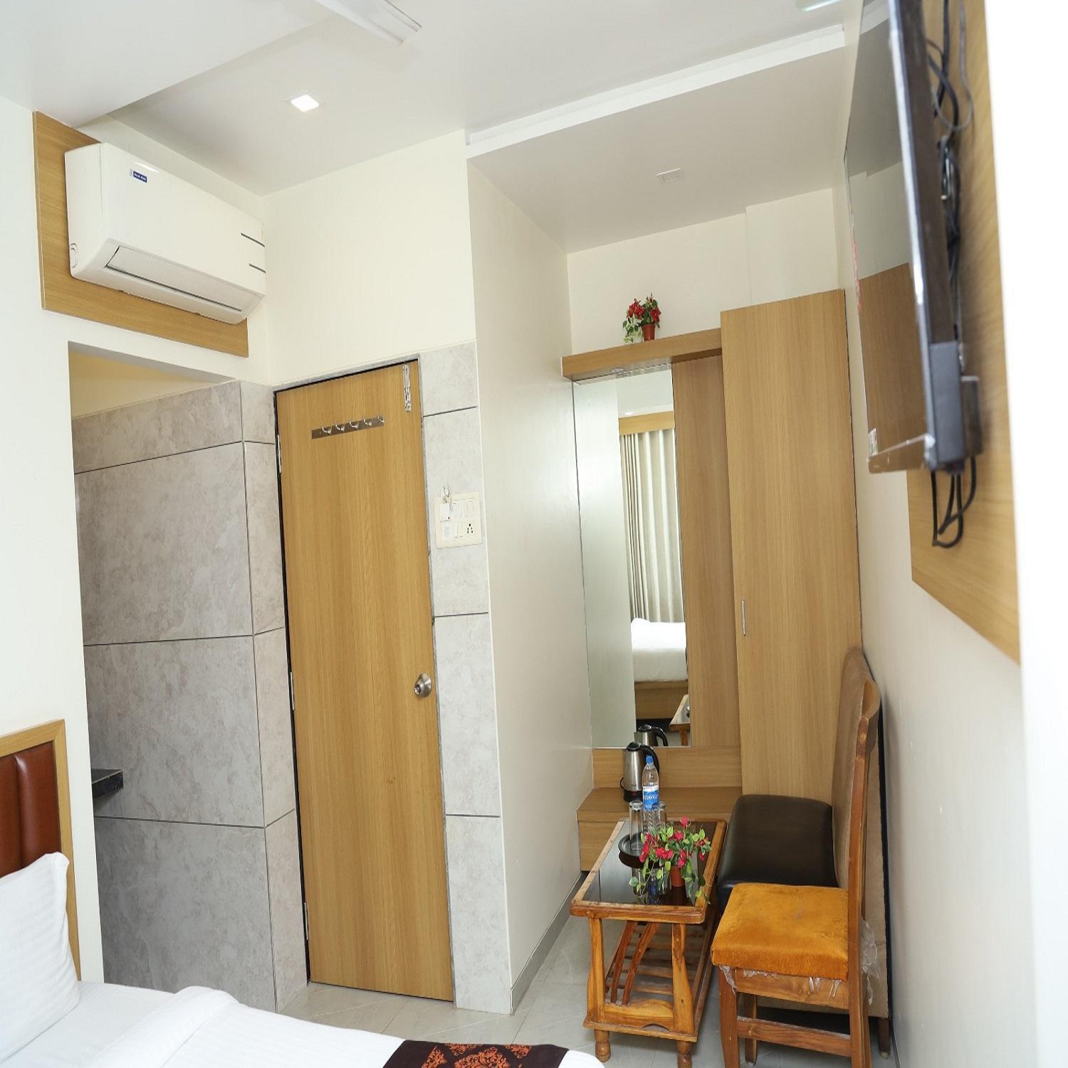 Hotel Satyam Residency Navi Mumbai Dış mekan fotoğraf